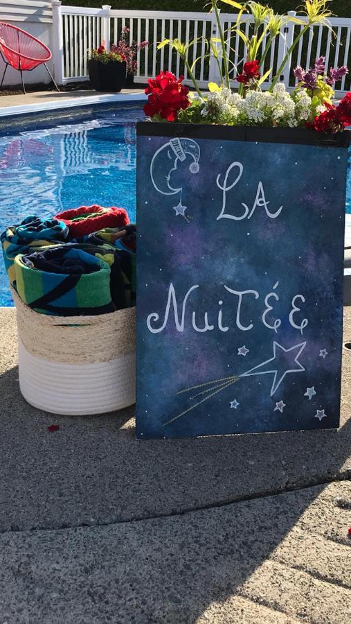 Gite La Nuitee Coaticook Eksteriør billede